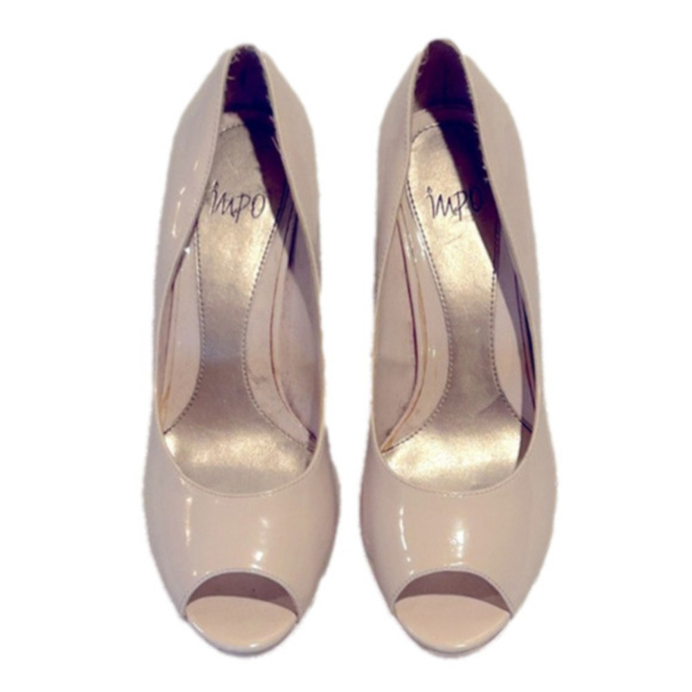 Impo pale cream/pink  platform patent pumps